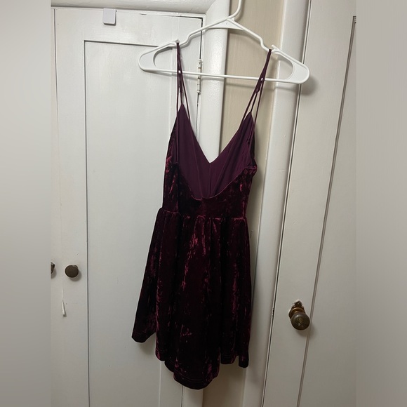 Sam Edelman Burgundy Velvet Romper - Picture 4 of 6